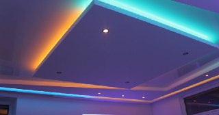 Натяжной потолок с подсветкой Карпинск, цена от 2134 руб.